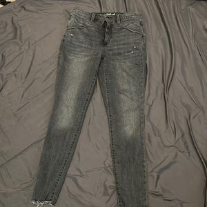 Universal Thread Gray Skinny Jeans Size 8